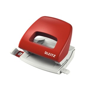 Dziurkacz LEITZ 5038 średni czerwony /50380025/